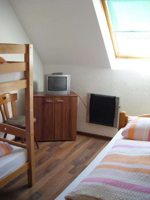 Gasthof Kreuz Heitersheim Bagian luar foto